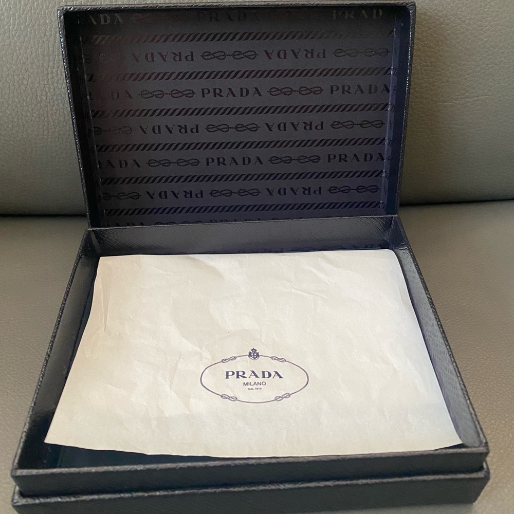 Prada dox wallet